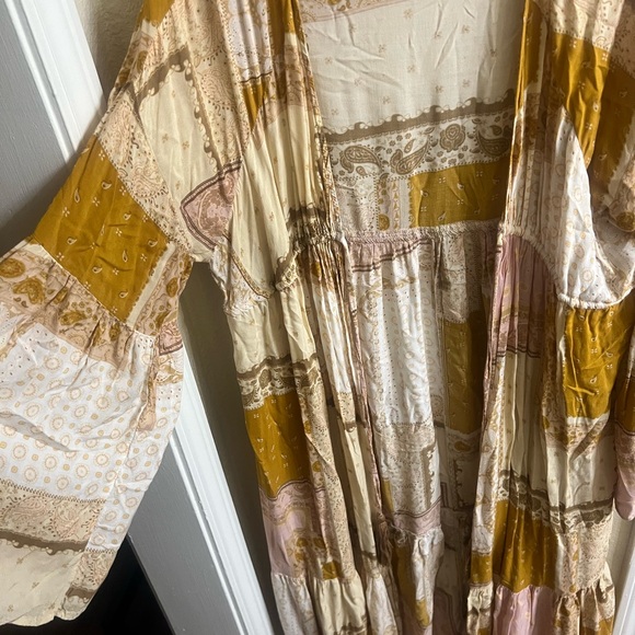 VICI Bohemian Patchwork Maxi Kimono - Picture 3 of 4